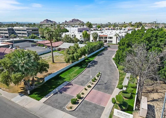 Holiday home Modernized 1br W Shared Pool & Scottsdale