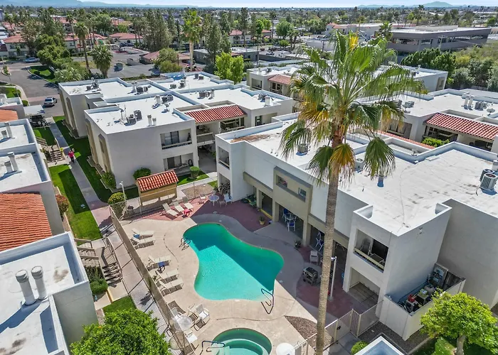 Modernized 1br W Shared Pool &
